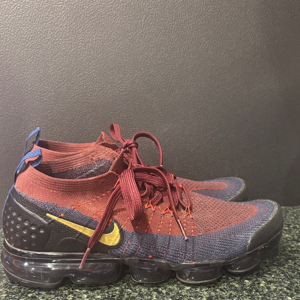 Nike Air VaporMax Flyknit 2 Olympics Sneakers - Picture 3 of 9